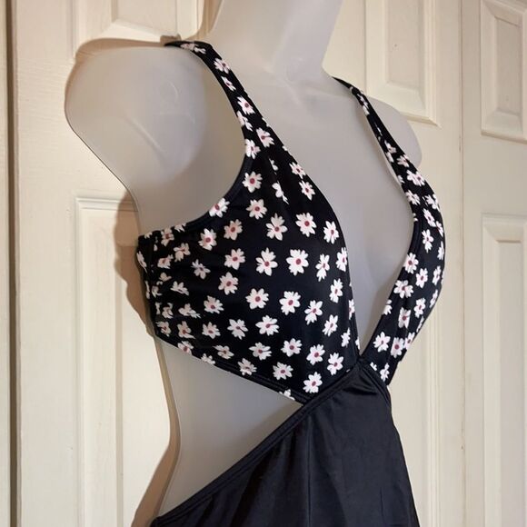 Beach Betty Floral Cut Out Panels Swimsuit L NWT - Picture 8 of 16